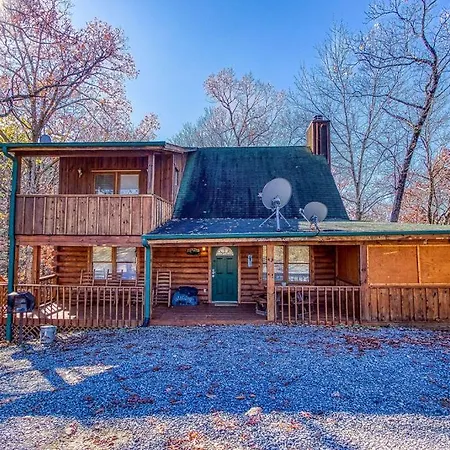 Are We Bear Yet- Hot Tub, 1089 Of Free Attraction Tickets For Each Paid Day, Dollywood And More